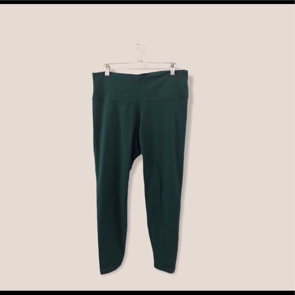 Old Navy Women's Solid Green Go Dry Leggings XL - Picture 1 of 5
